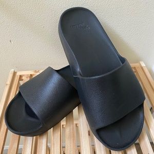 Archies Slides Size 10